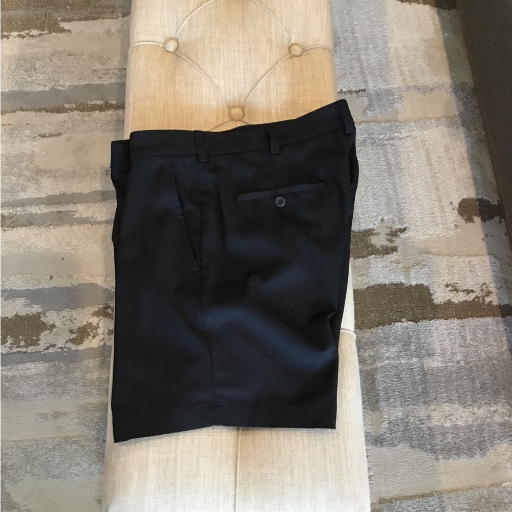 Roundtree & Yorke Performanse Classic Black Men's Shorts, 7in inseam